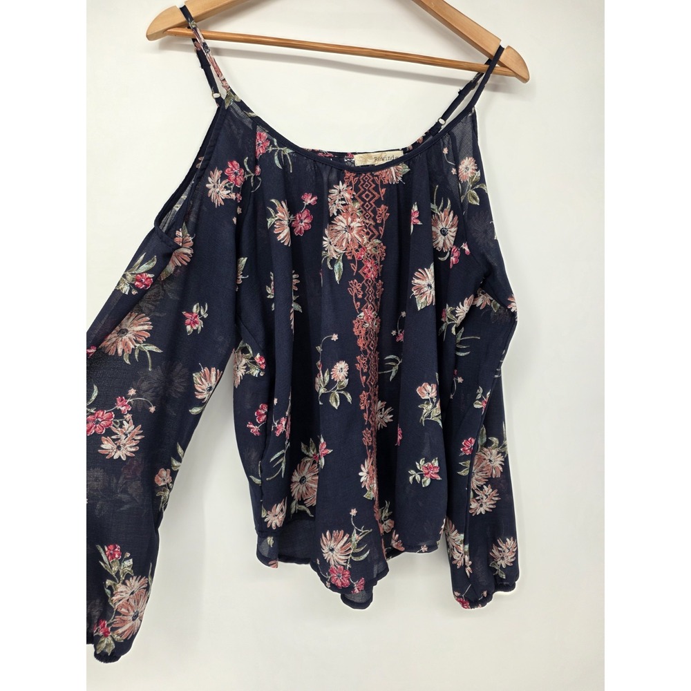 Rewind Womens Sz M Blue Floral Long Sleeve Cold Shoulder Blouse Embroidered Lace